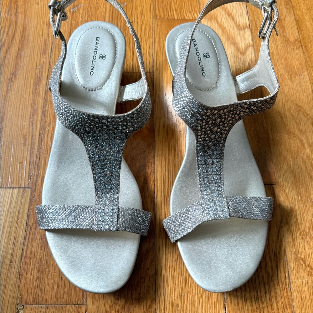 Bandolino Gold Sandals women’s size 8M